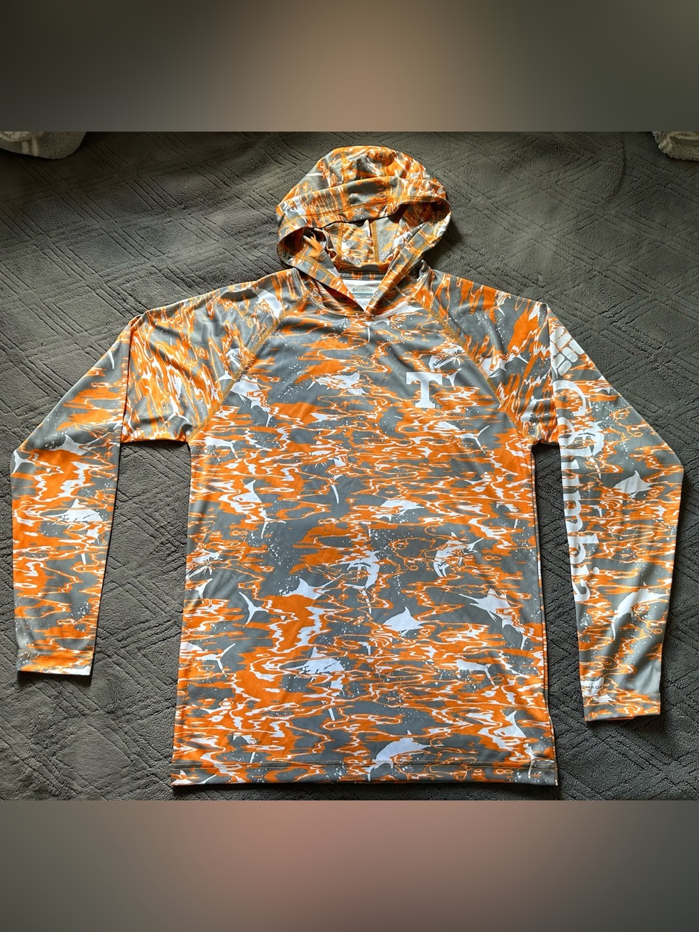 Tennessee Volunteers Shirt Mens Small Columbia PFG Hooded Omni Shade Fishing
